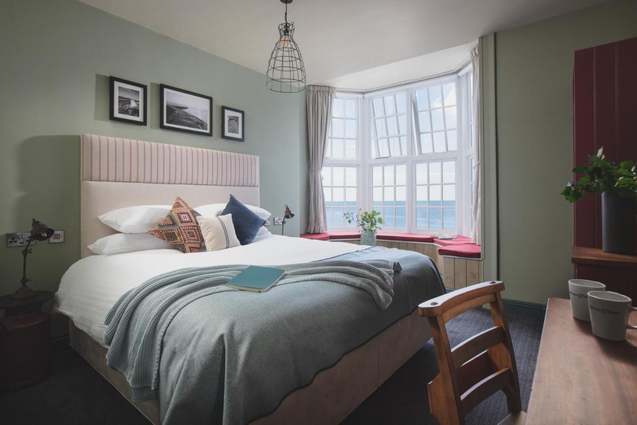 Quarto Deluxe com Cama de Casal ou 2 de Solteiro e Vista do Mar